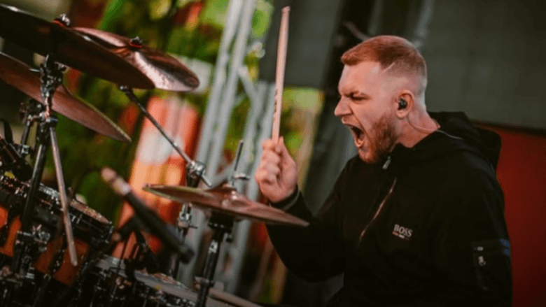 Bateristi 23 vjeçar i grupit ADN, në mesin e viktimave nga zjarri në Koçan