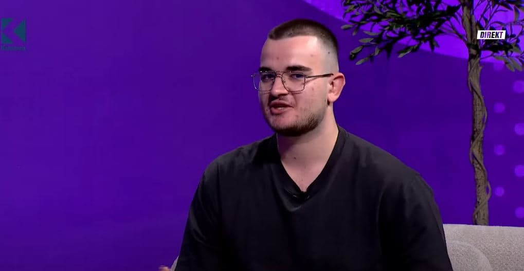 "Kanë provu me m'ulë", Erron Gashi 17 vjeçari flet për fillimet e punës si DJ