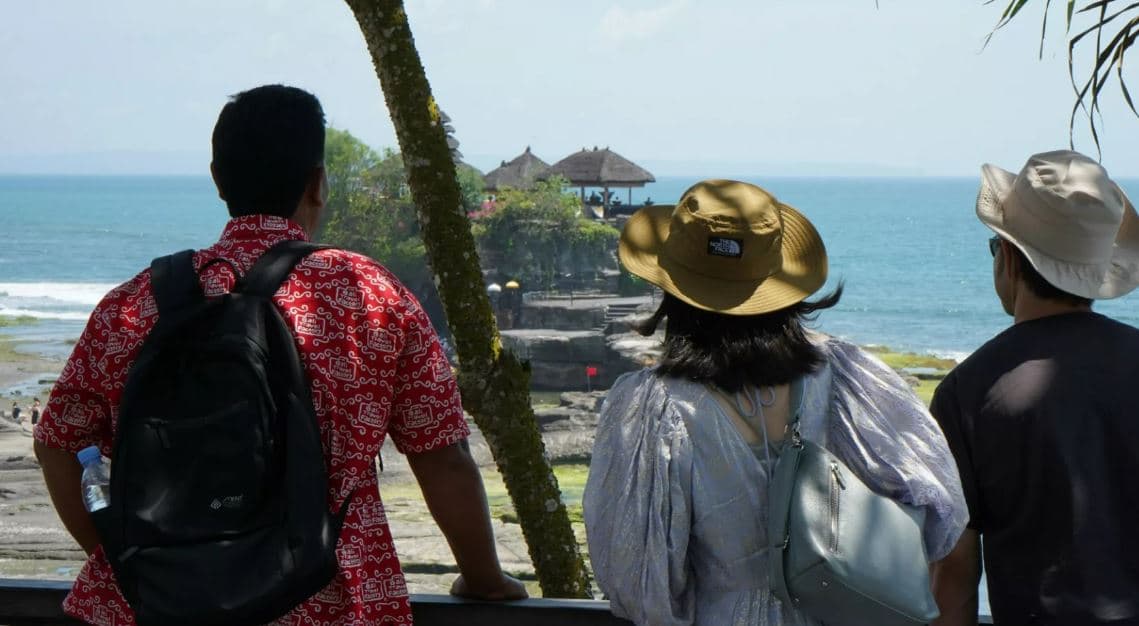 “Presim respekt”, Bali godet turistët “keq” me rregulla të reja strikte