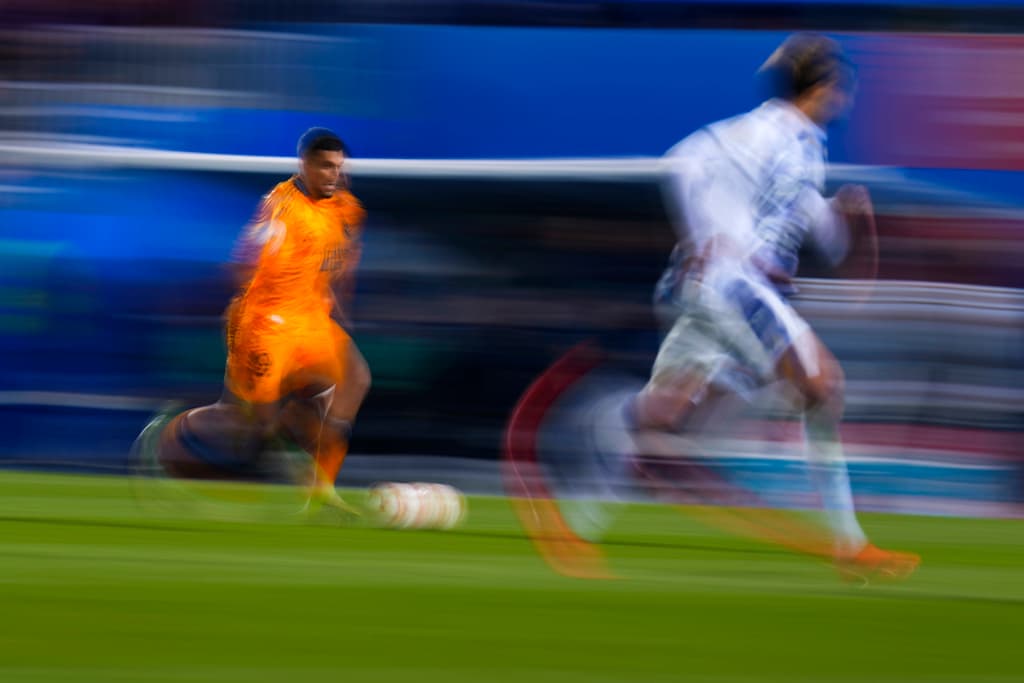 A do ta zë Reali, Barçën?