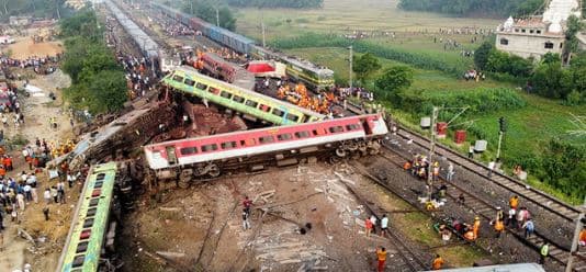Treni del nga shinat në Indi, raportohet për një të vdekur