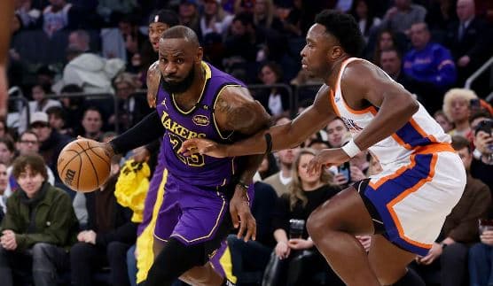 Lakers mposht Knicksin, shënon fitoren e 8-të radhazi