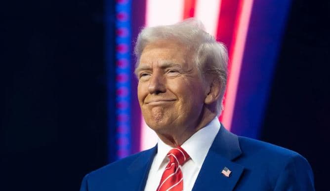 Trump shënon 100 ditët e para të mandatit të dytë me fjalim festiv në Michigan