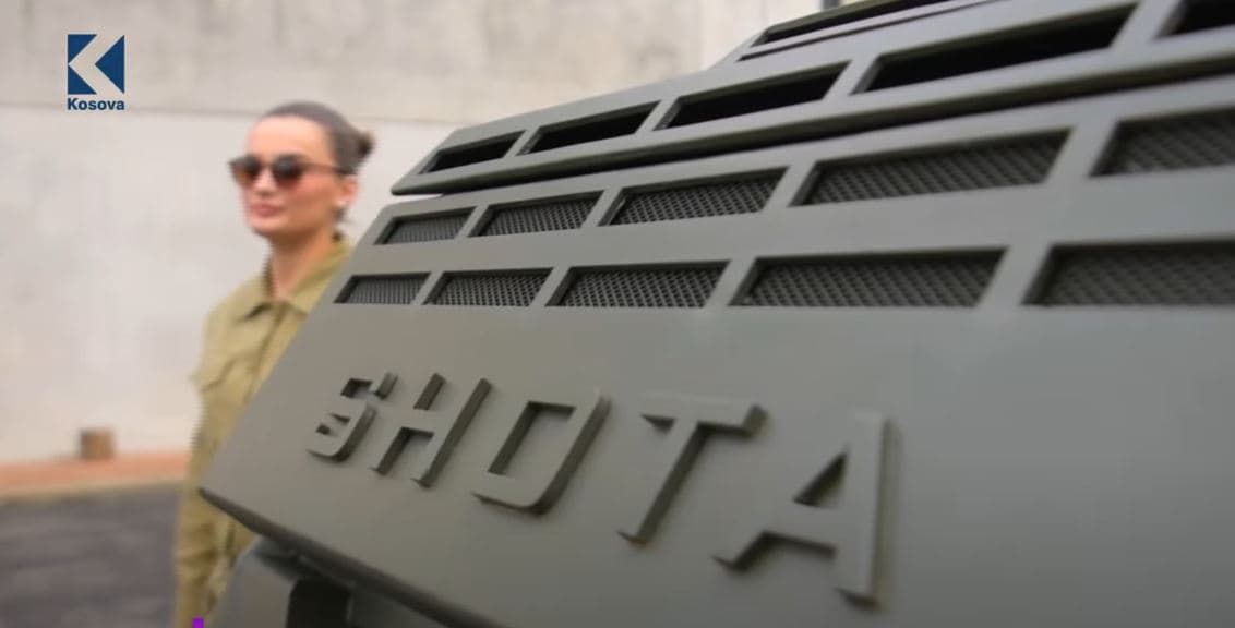 “Shota”, makina e parë ushtarake e prodhuar në Shqipëri (VIDEO)