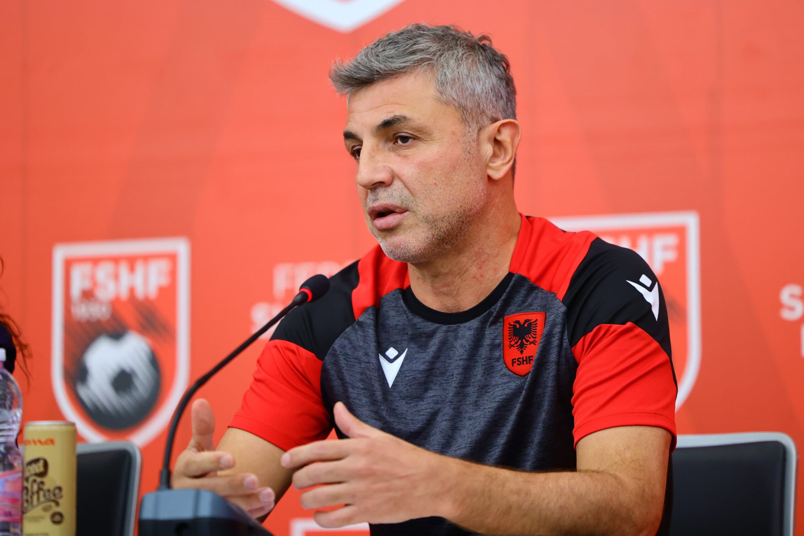 Bushi: Nuk kam marrë lojtarë të Kosovës, kam marrë lojtarë shqiptarë