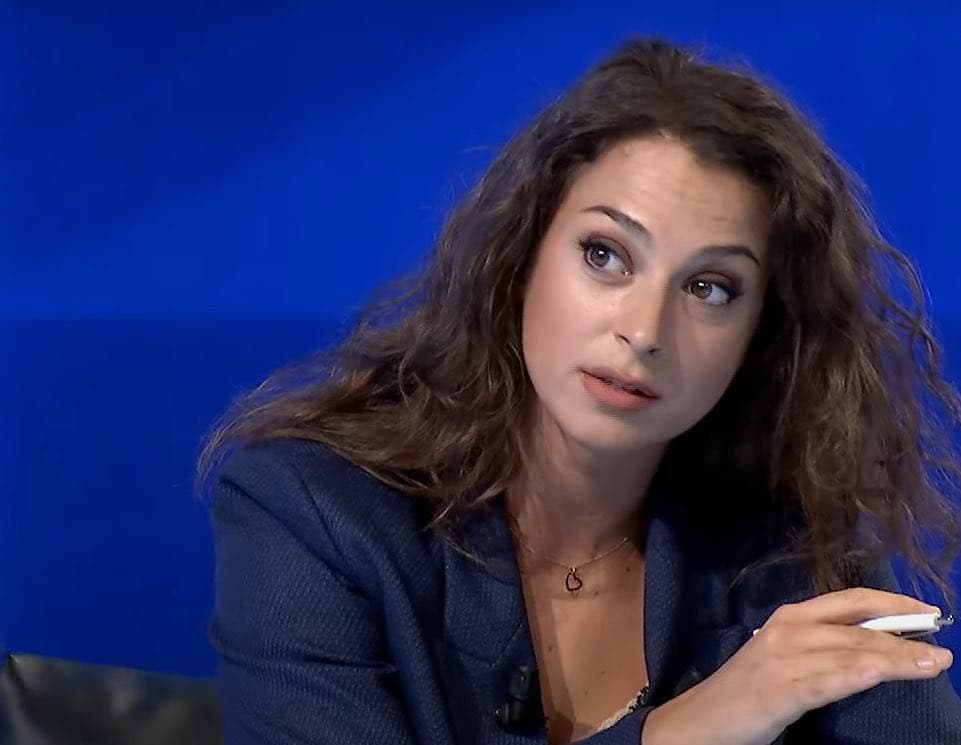 LDK me qëndrim të njëjtë, Kica-Xhelili: Seancat çdo 48 orë, humbje kohe