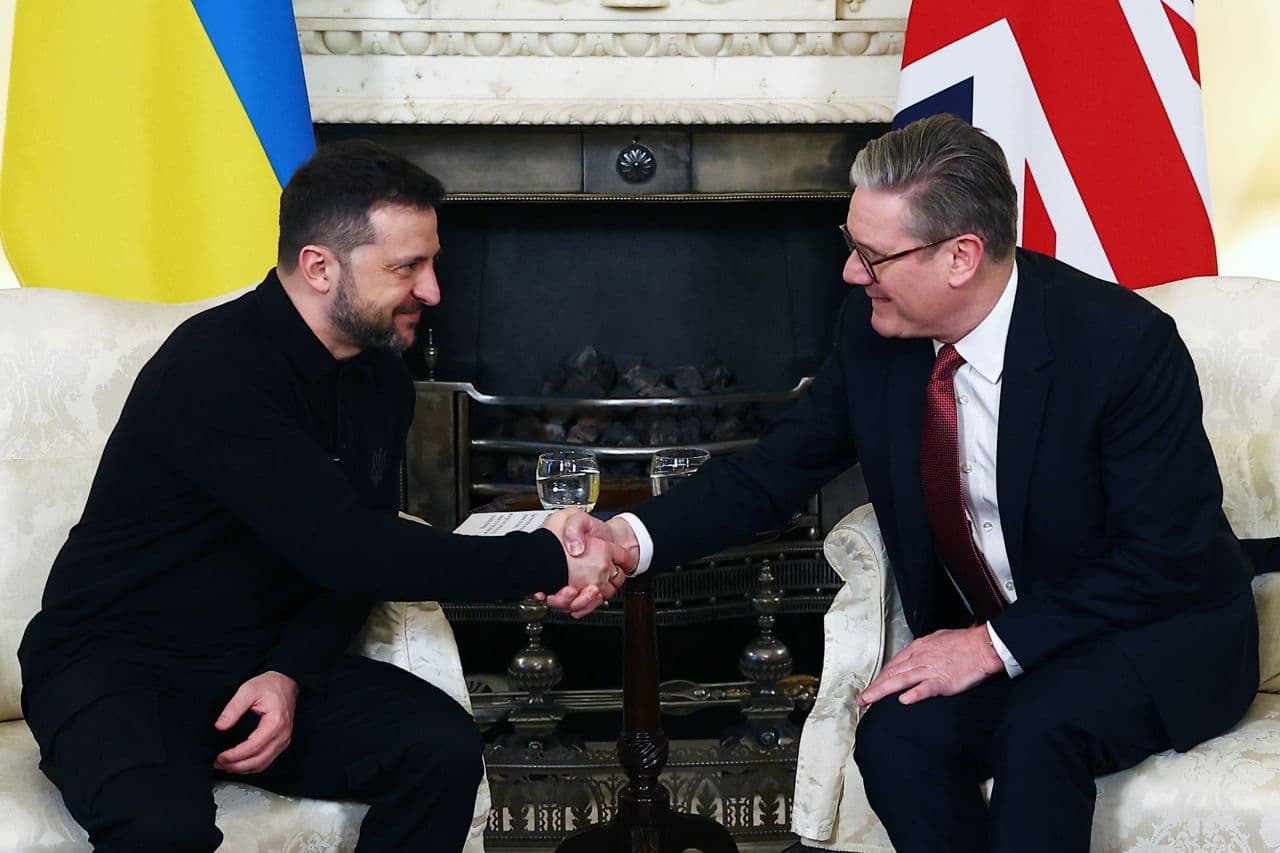 Mbretëria e Bashkuar nënshkruan marrëveshjen për ta përshpejtuar kredinë afro 3 miliardëshe për Ukrainën