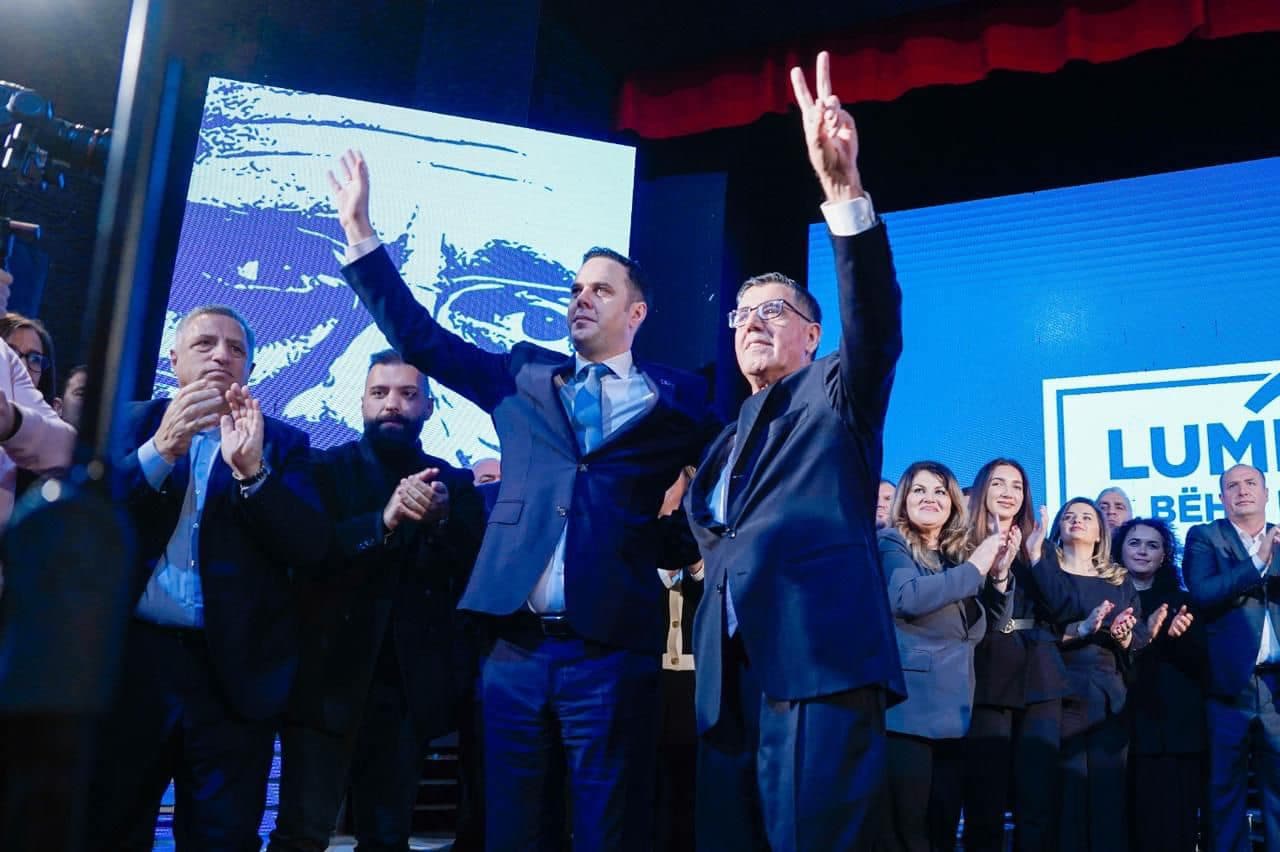 Haziri konfirmon takimet me opozitën: Në qeveri veç me Abdixhikun kryeministër – me LVV-në hiç