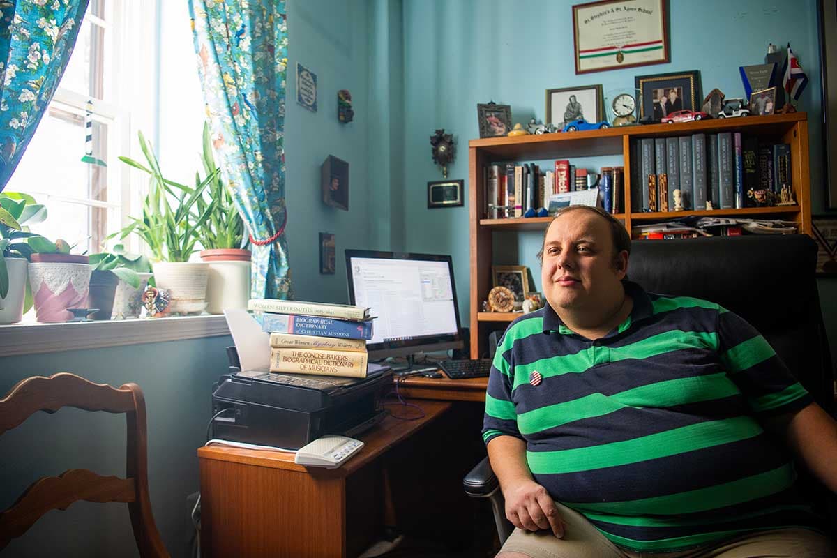 Ky është njeriu që ka bërë gjashtë milionë redaktime dhe 33 mijë artikuj në Wikipedia