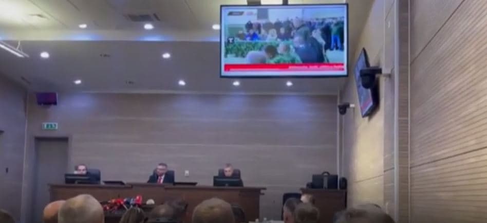 Asnjë nga të akuzuarit s'e shikojnë videon nga momenti i planifikimit të sulmit në Banjskë (VIDEO)