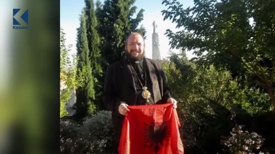 Vdes Alejandro Greco - shuhet kleriku arbëresh në Argjentinë (VIDEO)