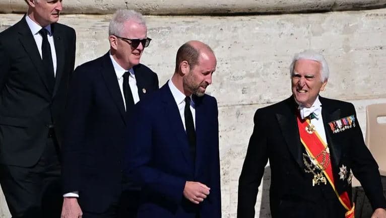 Edhe Princi William në Vatikan, foli shkur me Trump para funeralit
