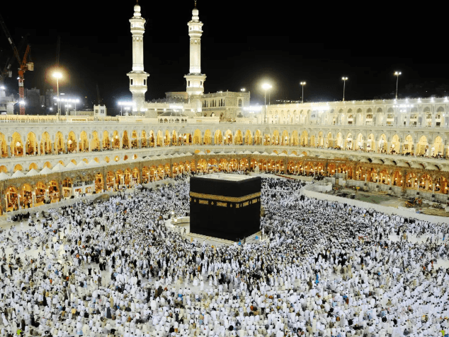 Arabia Saudite pezullon vizat afatshkurtra për 14 vende, përfshirë Indinë, përpara sezonit të Haxhit