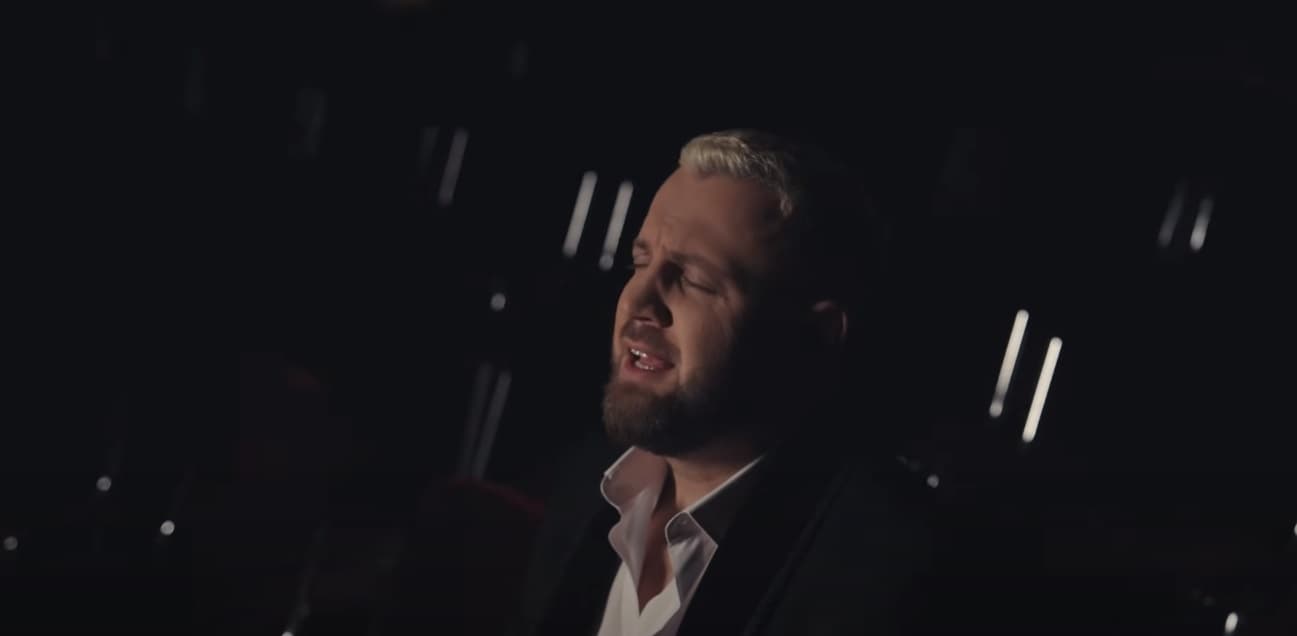 Vjen "Dy fjalë" nga Luiz Ejlli