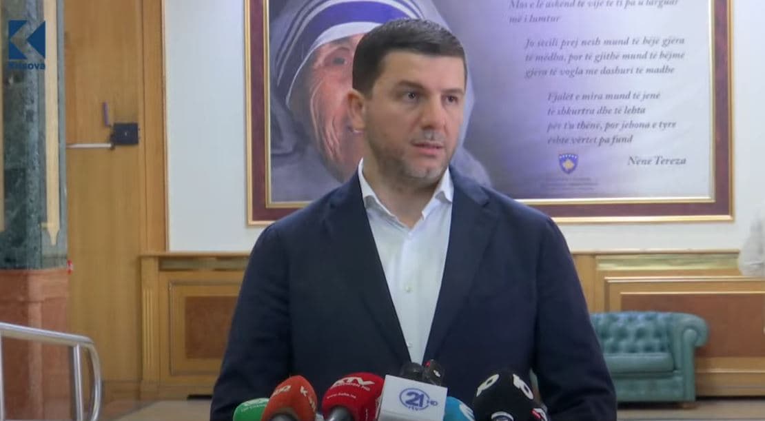 Krasniqi: Koha e sundimit partiak dhe monizmit ka përfunduar