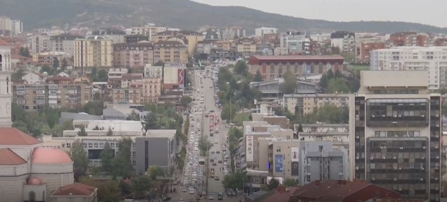 Ikën 160 mijë kosovarë, shumica punëtorë (VIDEO)
