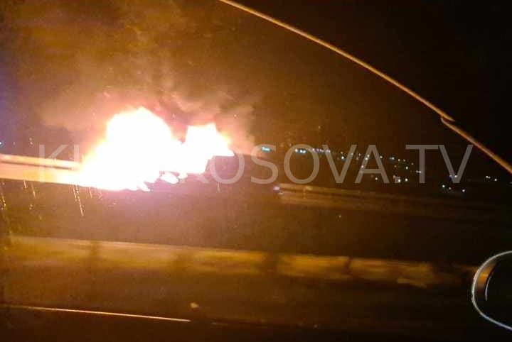 Të burgosurit i digjet qëllimshëm vetura në Smrekonicë të Vushtrrisë