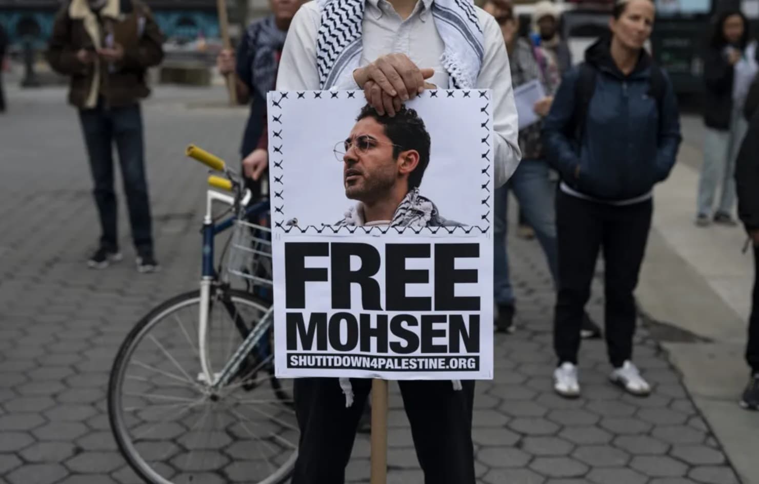Aktivisti palestinez dyshon se intervista për nënshtetësi amerikane iu organizua për arrestim