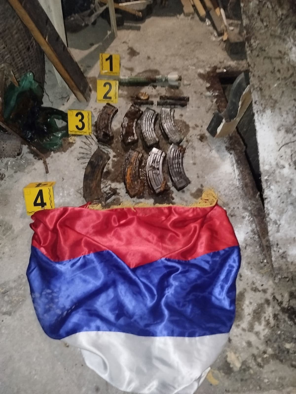 Policia jep detaje për armatimin dhe municionin e gjetur në Mitrovicë të Veriut