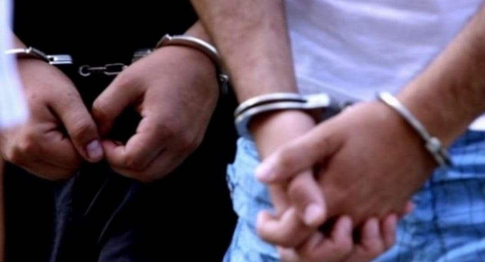 Dy persona kapen me drogë në Ferizaj, arrestohen