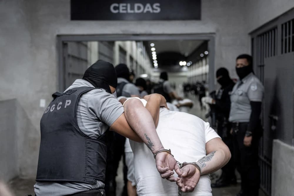 ShBA-ja po e sheh Kosovën si destinacion potencial për dërgimin e migrantëve të dëbuar