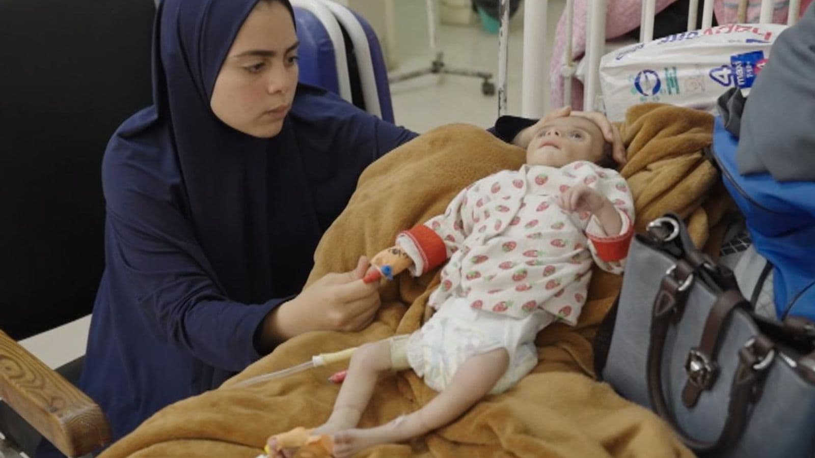 Aya, foshnja tremuajshe në Gaza të cilën nëna s’po arrin ta ushqejë