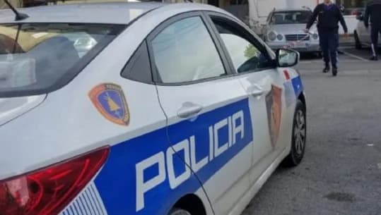 Përplasi një person dhe më pas u largua, arrestohet 42-vjeçari në Sukth