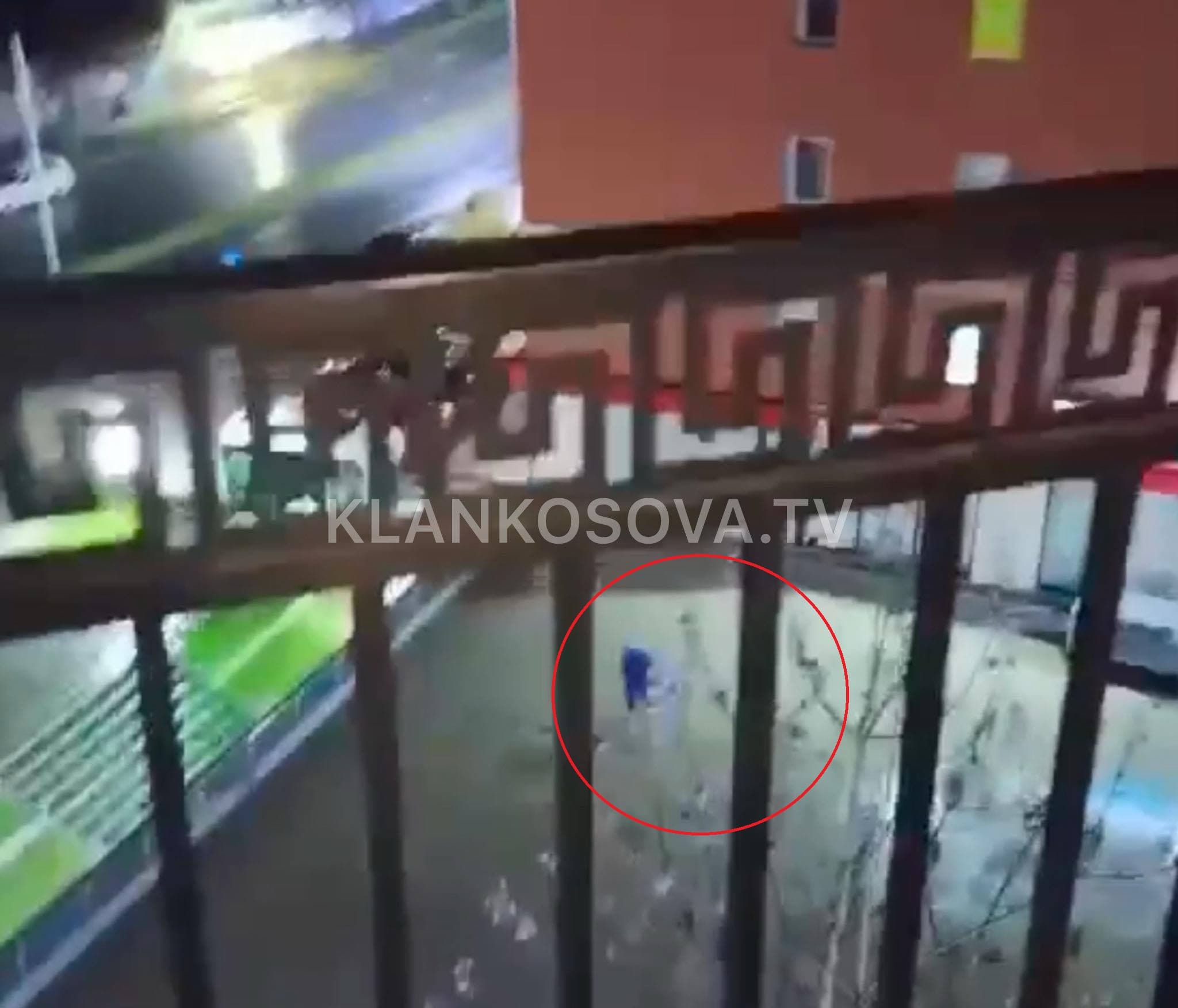 Mbi 15 herë u gjuajt me kallashnikov, të dyshuarit u arratisën - kush ishte cak mbrëmë te Rruga B? (VIDEO)