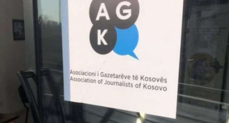 AGK-ja solidarizohet me gazetarët e Shqipërisë së cilëve iu ndërpre puna nga aksioni policor