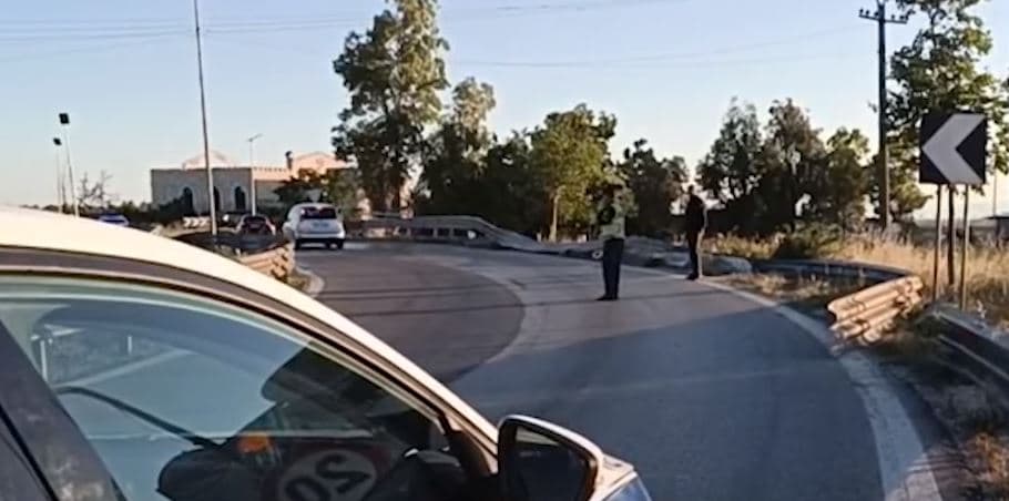 Aksident me vdekje në rrugën Fier-Lushnjë, humb jetën një i ri (VIDEO)