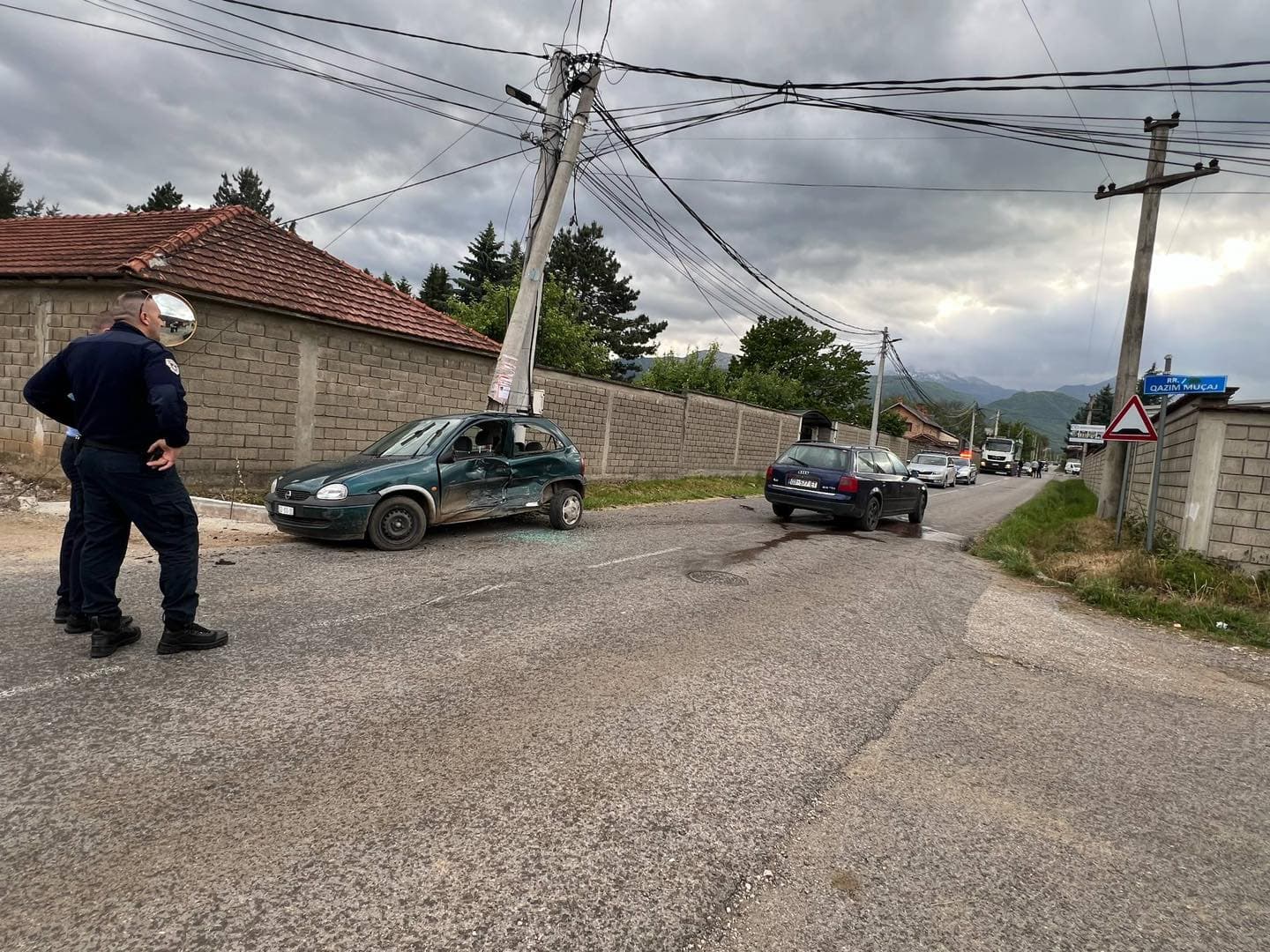 Aksident në Deçan, dyshohet për të lënduar