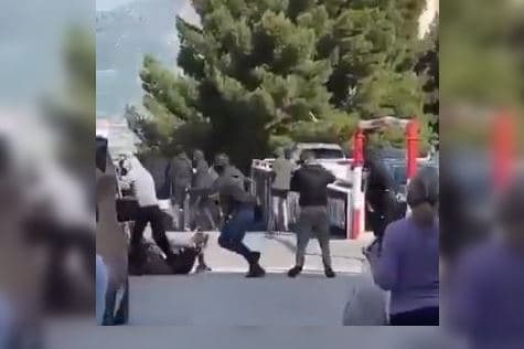 Përleshje para derbit kroat Hajduk-Dinamo, raportohet se mbi 100 tifozë u arrestuan