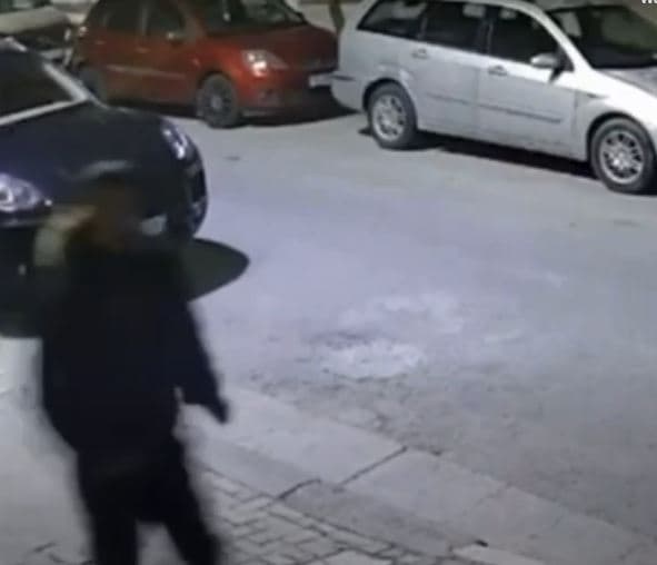 Atentati në Durrës: Kamerat kapin momentin e vrasjes së 29-vjeçarit (VIDEO)