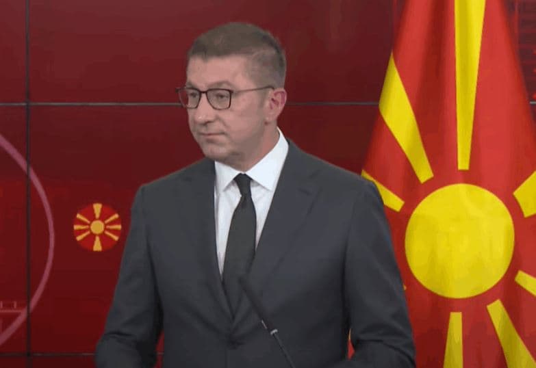 Mickoski pas takimit me Kallasin: Ne i përkasim Evropës