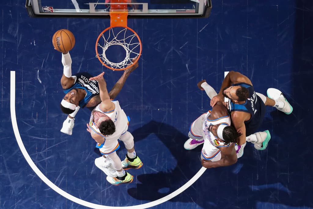 Oklahoma City Thunder në prag të finales: Fitore dramatike ndaj Timberwolves dhe epërsi 3-1 në seri
