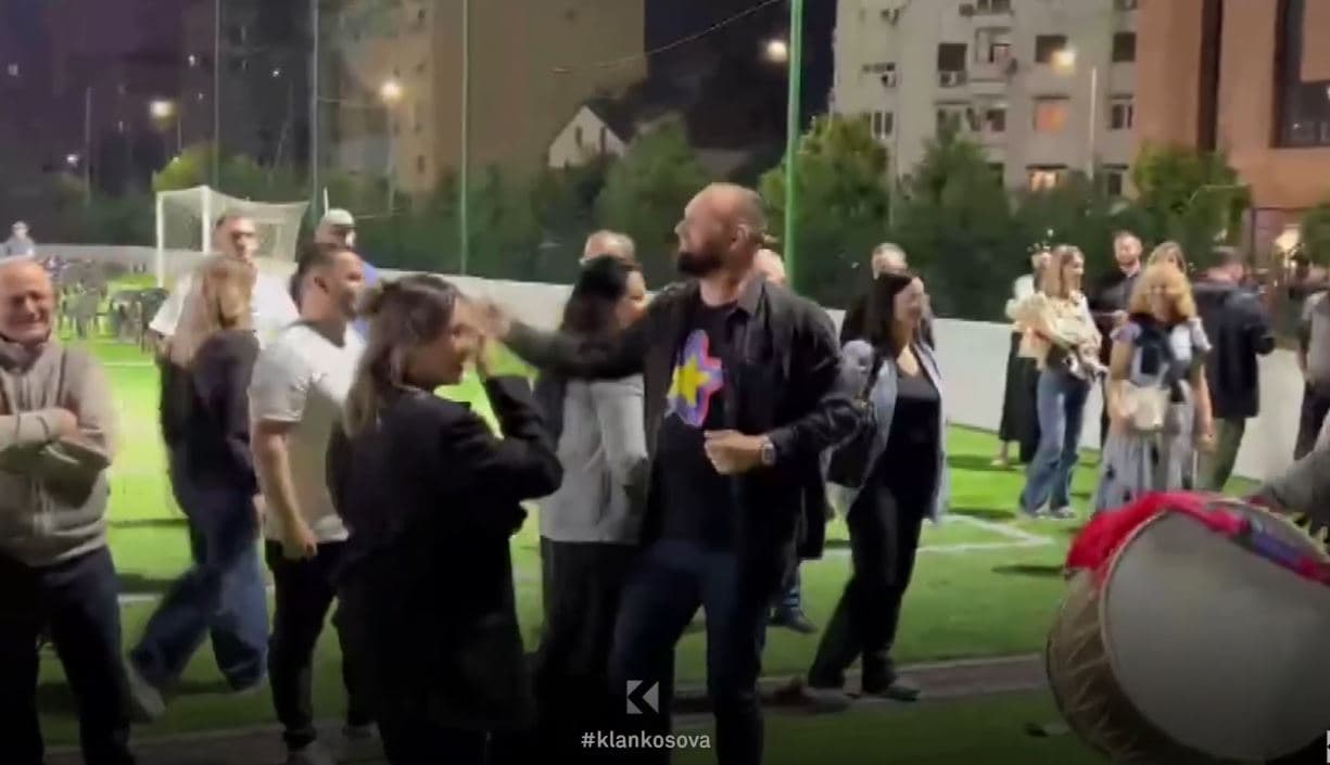 Me valle e këngë socialistët lëshojnë Parkun Olimpiku - mbyllet takimi elektoral (VIDEO)