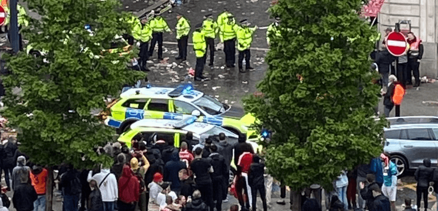 Një 53-vjeçar arrestohet pas incidentit gjatë paradës së fitores së Liverpool FC