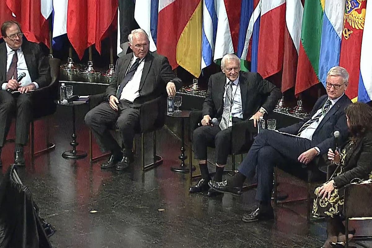 Clark e Bildt druhen për sigurinë e Kosovës (VIDEO)