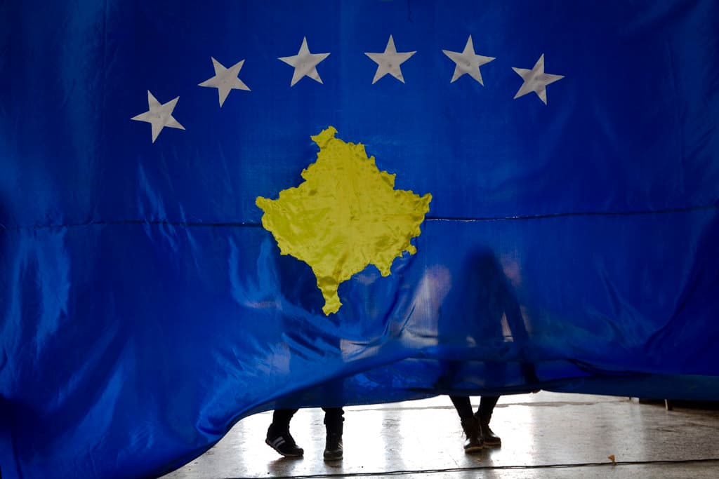 “Nga lufta në liri”, ekspozitë për Ditën e Çlirimit të Kosovës