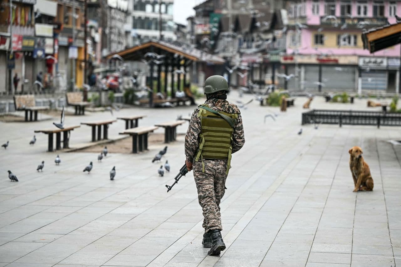 Pakistani thotë se 11 persona u vranë në sulmet indiane gjatë natës