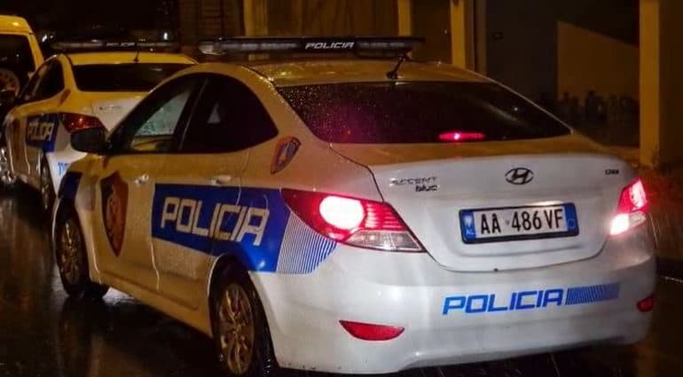 Vetëplagosje me armë zjarri në Tiranë, 48 vjeçari dëshmon në spital