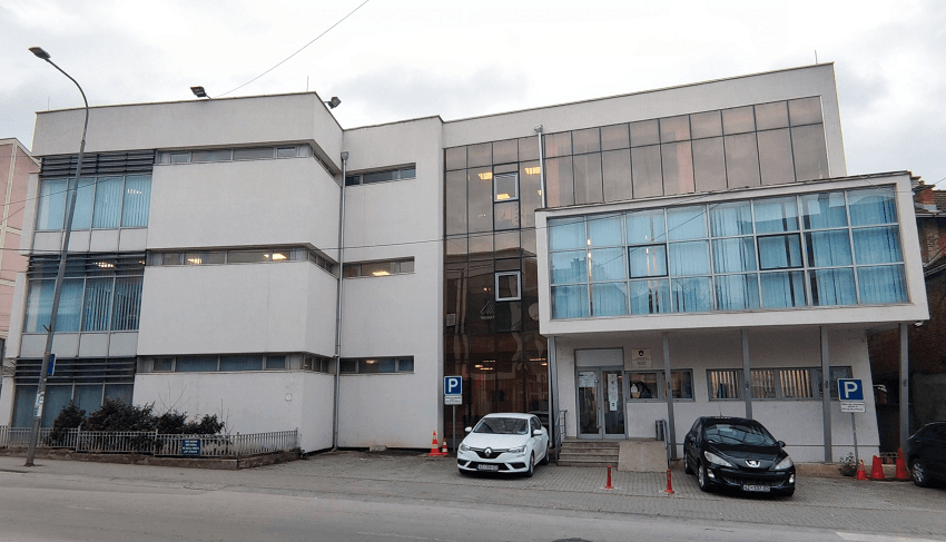 Kërkohet paraburgim për zyrtarin policor të dyshuar për marrje ryshfeti