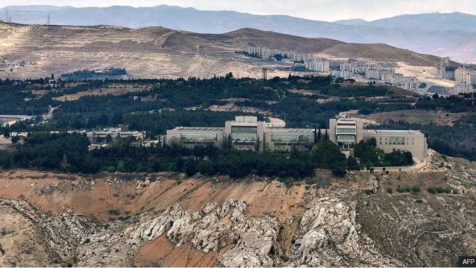 Izraeli thotë se ka bombarduar zonën pranë pallatit presidencial sirian