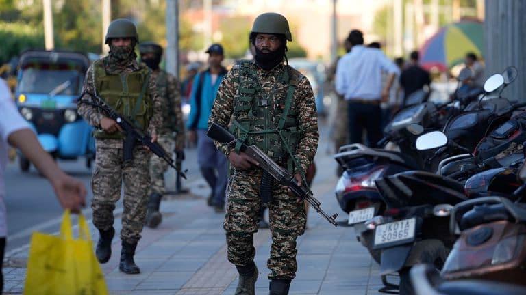 Pse India sulmoi Pakistanin?