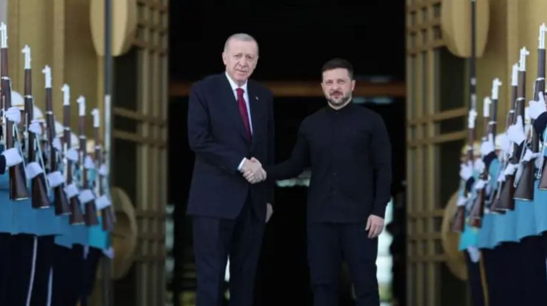 Erdogan e pret Zelenskyn para takimit dypalësh