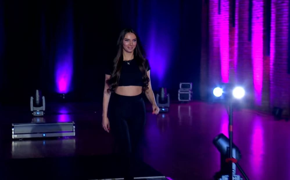 “E bukur, e gjatë, solare”, Rrushja bëhet Supernova (VIDEO)