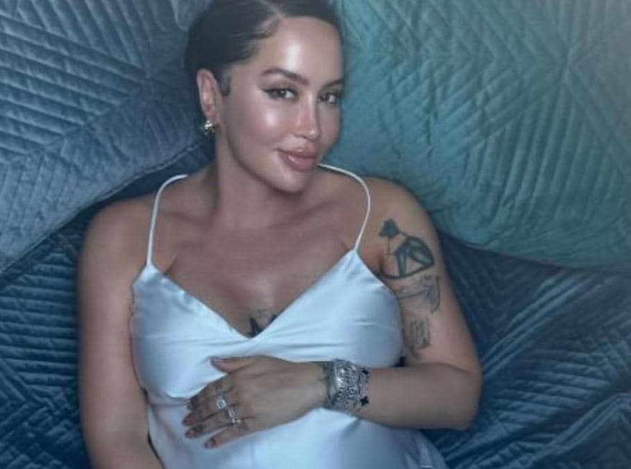 Dafina e publikon djalin në Instagram: E ha (FOTO)
