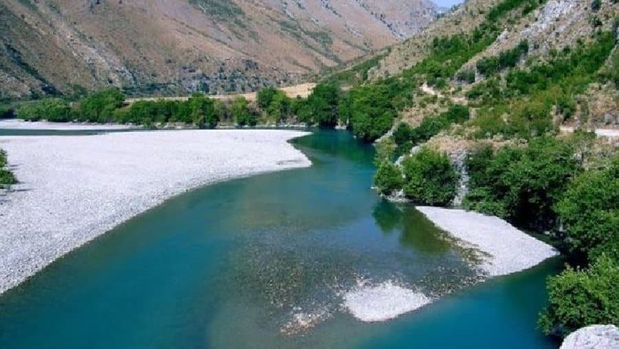 E rëndë në Elbasan, gjendet i mbytur një 6-vjeçar në lumin Shkumbin