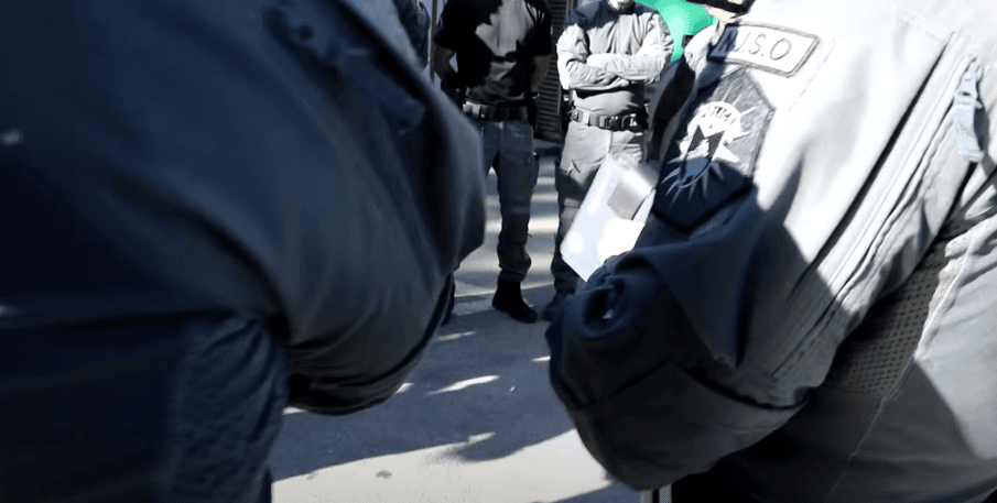 Policia gjen drogë në dy raste të ndara në Istog