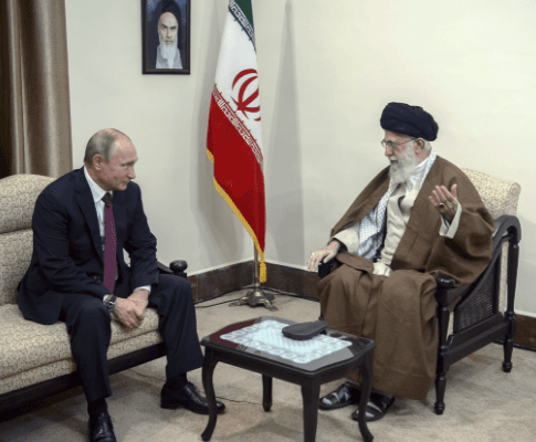 Udhëheqësi suprem i Iranit kërkon ndihmën e Putinit